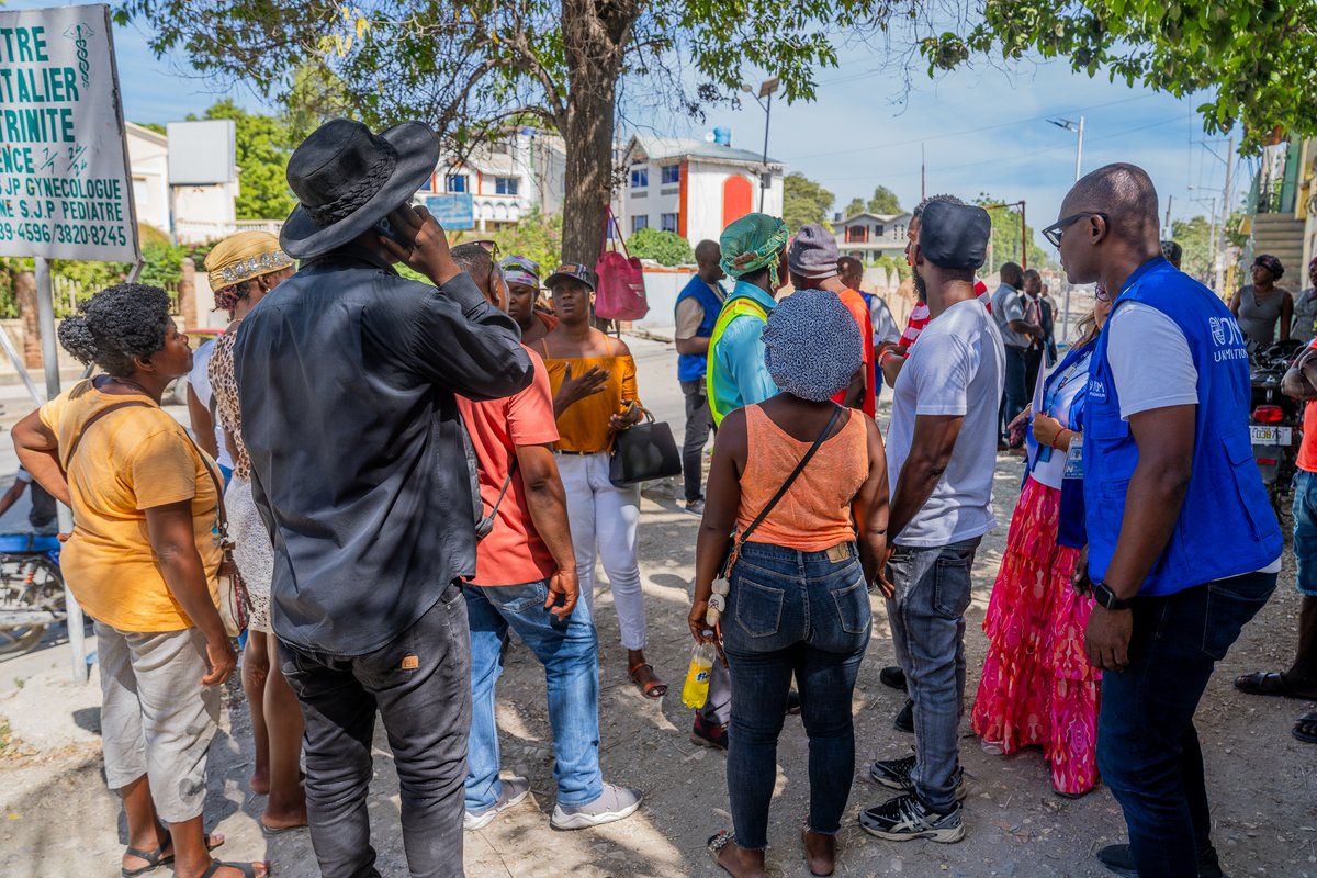 IOM Haiti (@iomhaiti) on Twitter photo Listening to residents’ calls for safer neighborhoods, IOM and <a href="/UNPeacebuilding/">United Nations Peacebuilding</a> <a href="/haiti_pbf/">UN Peacebuilding Fund - PBF Haiti</a> supported <a href="/MairieTabarre/">Commission Municipale de Tabarre</a> to install 38 streetlights in Tabarre 23.
This effort benefits 1,500 people and reinforces security and community well-being in close partnership with authorities. Listening to residents’ calls for safer neighborhoods, IOM and <a href="/UNPeacebuilding/">United Nations Peacebuilding</a> <a href="/haiti_pbf/">UN Peacebuilding Fund - PBF Haiti</a> supported <a href="/MairieTabarre/">Commission Municipale de Tabarre</a> to install 38 streetlights in Tabarre 23.
This effort benefits 1,500 people and reinforces security and community well-being in close partnership with authorities.