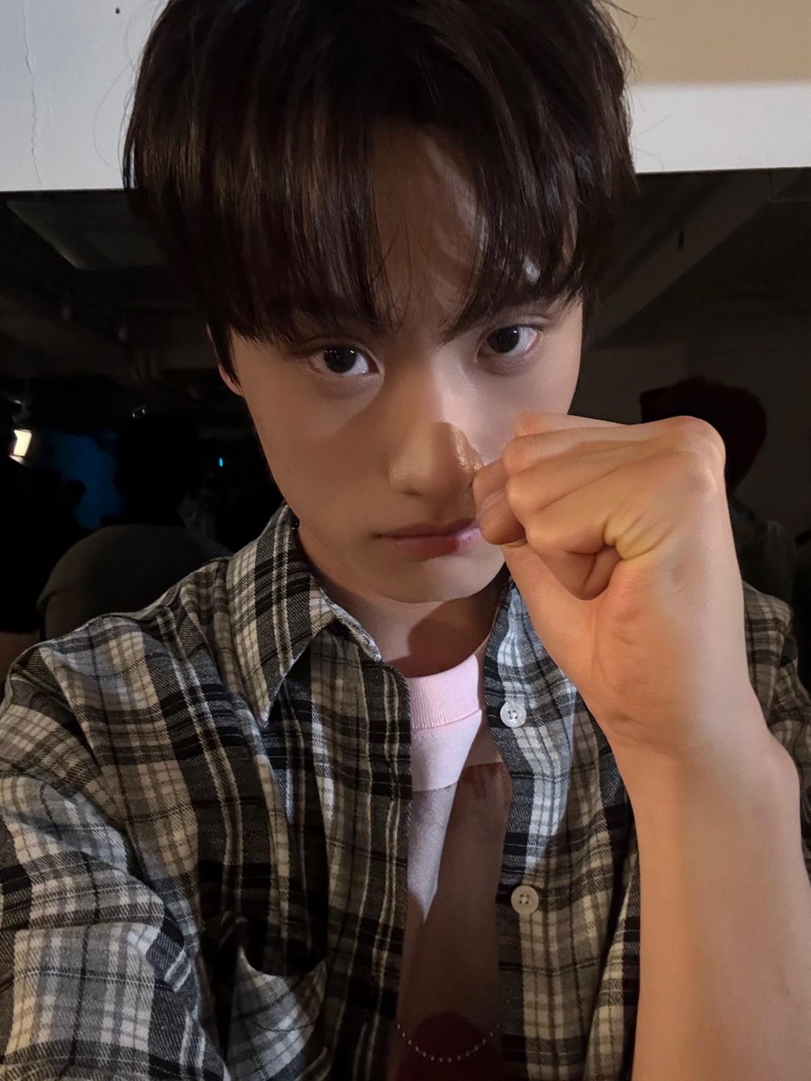 TIOT_NOW's tweet photo. [#준현]
홍건희님 꿈을 향한 첫 걸음 금준현이 응원합니다!
😭😭😭😭😭😭😭😭😭😭😭😭🌼🌼

#금준현 #KUMJUNHYEON
#TIOT #티아이오티 https://t.co/j9QV49I5TZ
