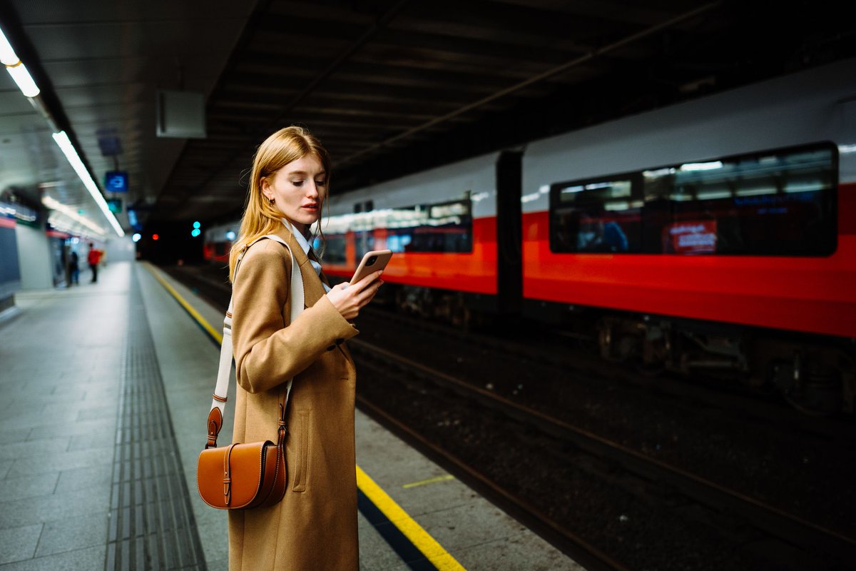 Bertrand Godillot (@bgodillot) on Twitter photo Why headhunters keep scrolling past your LinkedIn profile by <a href="/Timothy_Hughes/">Tim Hughes 提姆·休斯</a> buff.ly/gkgxysy <a href="/DLAIgnite/">DLA Ignite</a> #SocialSelling #DigitalSelling #Sales #SalesTips #SalesLeader #Salesforce #Marketing #Leadership #Business #MarketingStrategy Why headhunters keep scrolling past your LinkedIn profile by <a href="/Timothy_Hughes/">Tim Hughes 提姆·休斯</a> buff.ly/gkgxysy <a href="/DLAIgnite/">DLA Ignite</a> #SocialSelling #DigitalSelling #Sales #SalesTips #SalesLeader #Salesforce #Marketing #Leadership #Business #MarketingStrategy