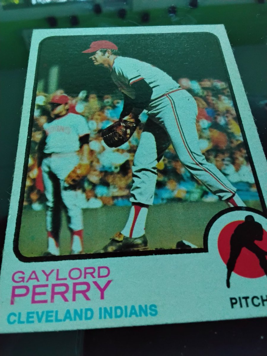 That's Graig Nettles making a cameo on the #1973Topps Perry card. 
I know my captain anywhere!