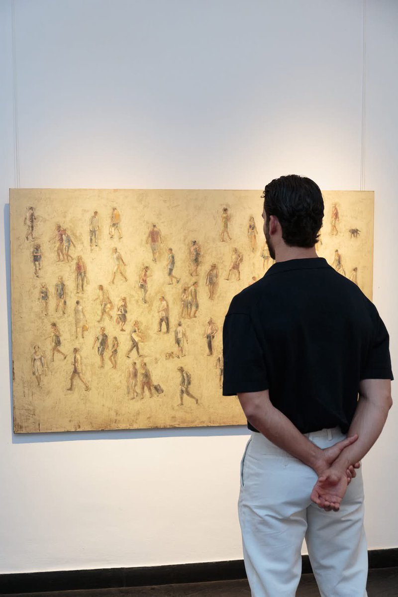 Actualmente en nuestra galería podrán visitar la exposición🎨 La paradoja del individuo de Martinguti.

🕰️ Nuevo horario de verano:
📅 De lunes a viernes
⏰ 11:00 a 14:00h y de 18:00 a 21:00h.

📍 Os esperamos.

#galeriahaurie #laparadojadelindividuo #martinguti #galeria