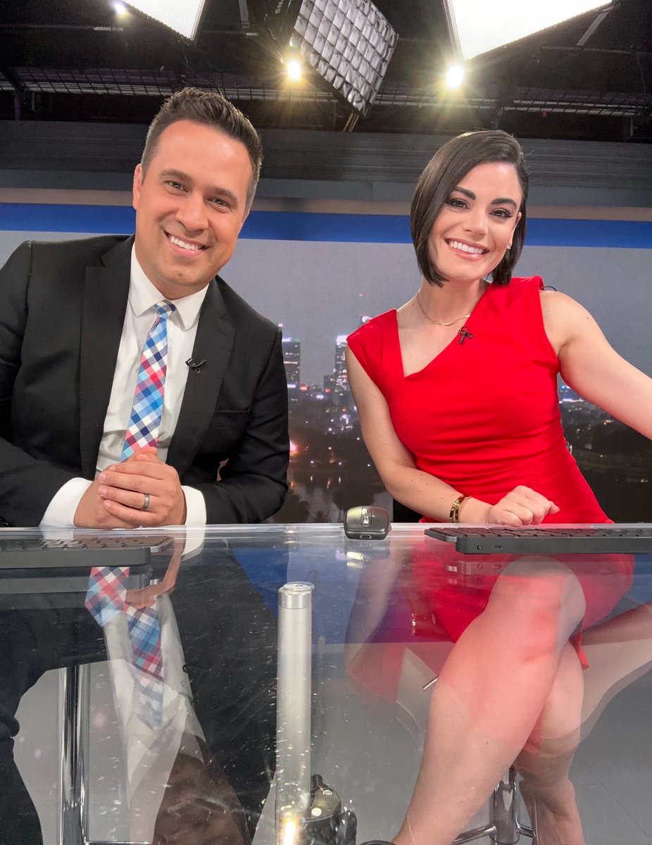 CamillaR_TV's tweet photo. . @csunorthridge crew this morning on @NBCLA ✨Filling in on #TodayInLA w/ Jonathan Gonzalez. Happy 4th! ♥️💙

Stream with us 👇🏼
https://t.co/wqCQiK0LiC https://t.co/ERFcDJIrf9