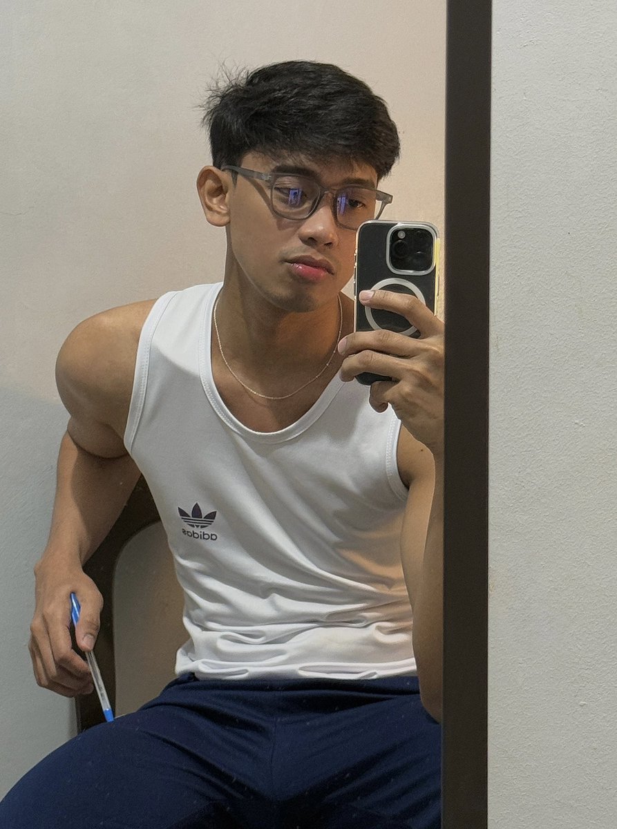 son ᵕ̈ tweet media