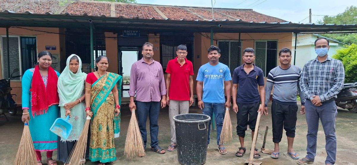 MotuPhc's tweet photo. Cleanliness drive at PHC Motu https://t.co/EYEMnPEige