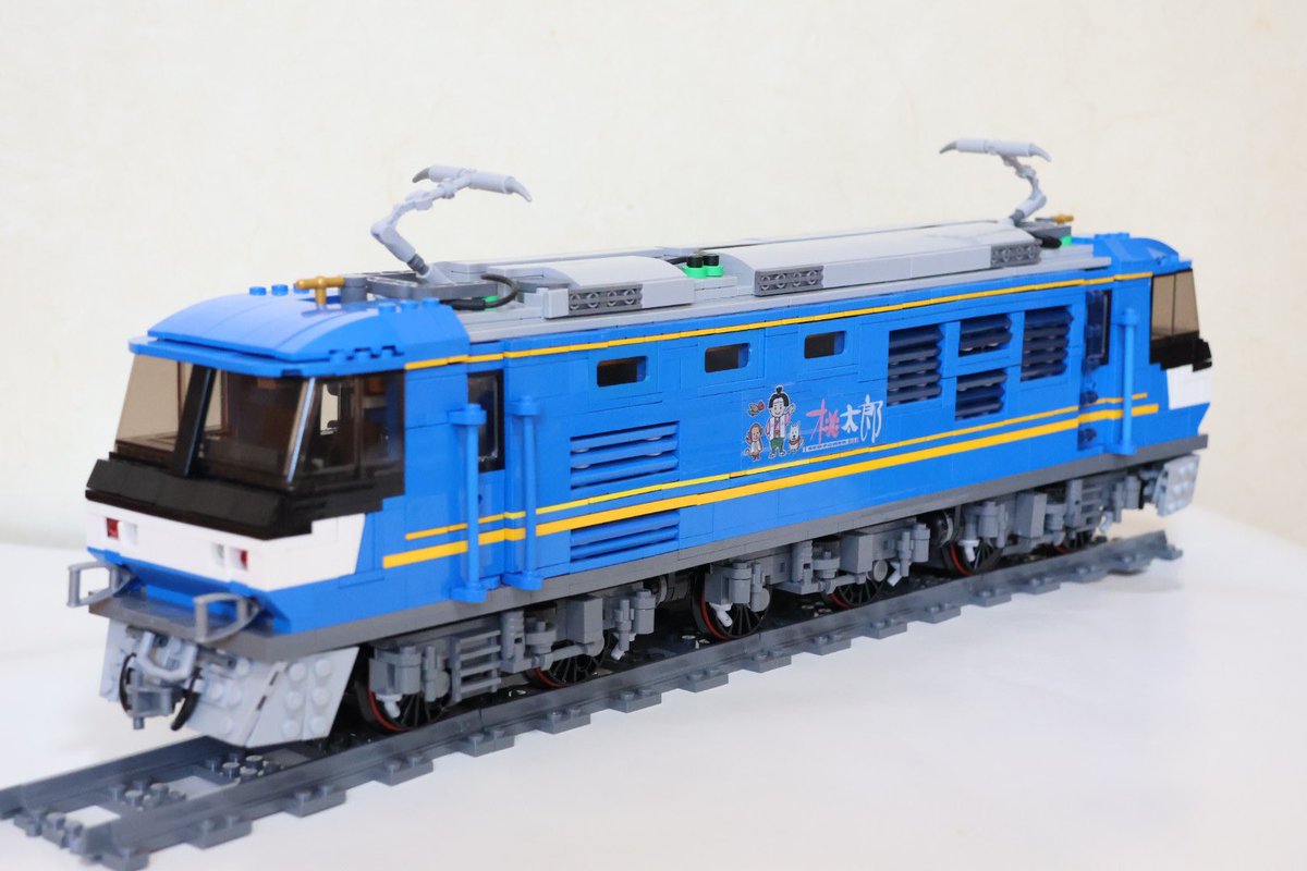 6n2b2c's tweet photo. EF210 300番台です。　#LEGO #レゴ #JBF2025 #桃太郎 https://t.co/lPmvFwgvDv