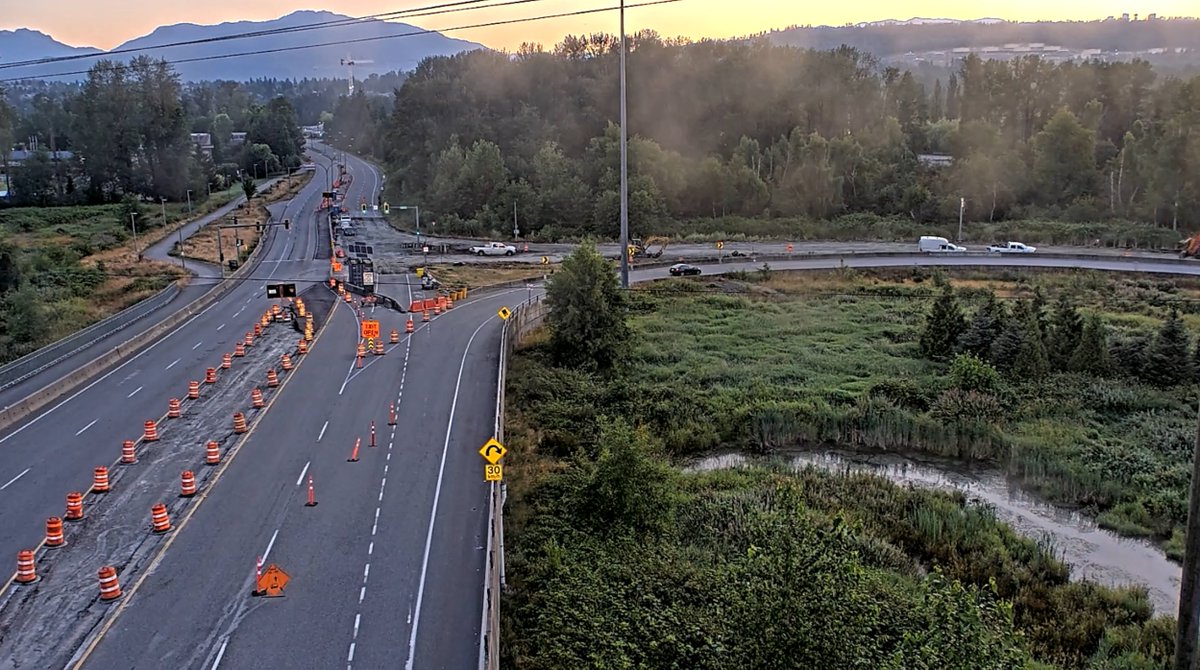 ⛔️REMINDER #BCHwy1 - the westbound Kensington Ave exit and one northbound lane on Kensington Ave will be closed until the end of August due to paving.
#Burnaby 
ℹ️drivebc.ca/?type=event&di…