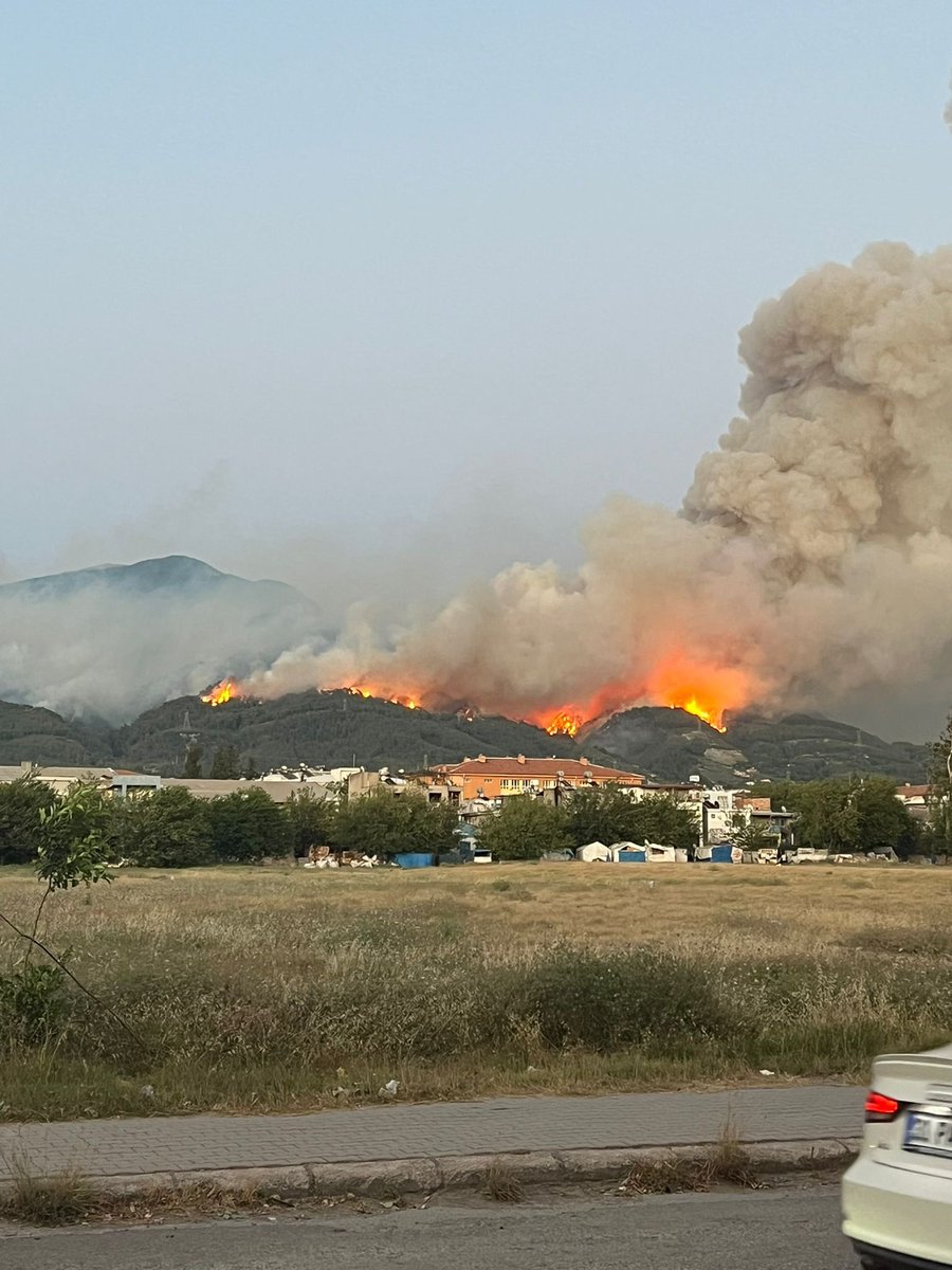 Evlere çok yaklaşmış Hatayda ve yardım durmuş