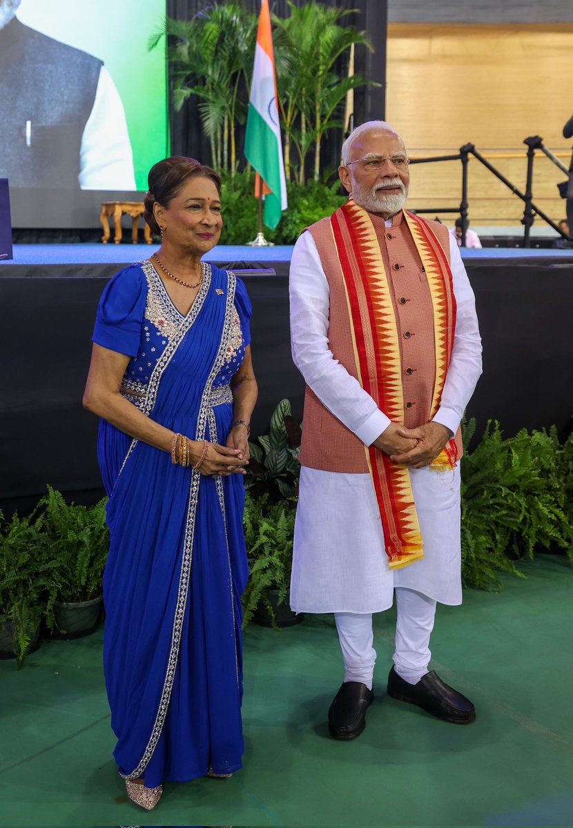 Lal Singh Arya (@lalsingharya) on Twitter photo आदरणीय प्रधानमंत्री श्री <a href="/narendramodi/">Narendra Modi</a>. जी ने त्रिनिदाद और टोबैगो गणराज्य के पोर्ट ऑफ स्पेन में भारतीय समुदाय द्वारा आयोजित कार्यक्रम में भाग लिया।
#TrinidadandTobago आदरणीय प्रधानमंत्री श्री <a href="/narendramodi/">Narendra Modi</a>. जी ने त्रिनिदाद और टोबैगो गणराज्य के पोर्ट ऑफ स्पेन में भारतीय समुदाय द्वारा आयोजित कार्यक्रम में भाग लिया।
#TrinidadandTobago