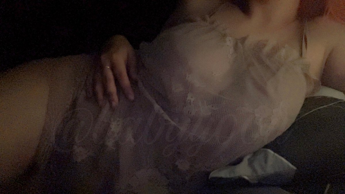 babyy00u's tweet photo. Whoever repost this, i’ll dm u a surprise 💫

Goodnight bb 😘 https://t.co/p8raFcOJxM