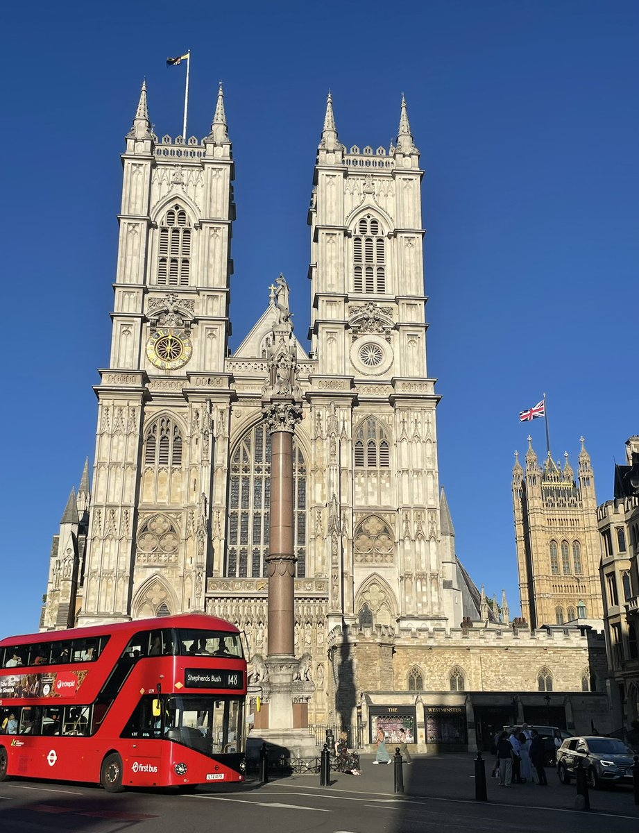 Davidwillashley's tweet image. London looking beautiful 🇬🇧☀️.
Excellent few days of meetings at @FCDOGovUK with Ministers & colleagues on 🇬🇧 international priorities. Now looking forward to returning to 🇸🇸 & putting them into practice.