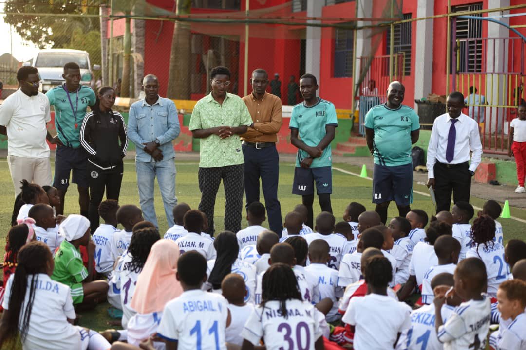 AllanOkello8's tweet image. Thank you all for the birthday wishes, I really appreciate the love.
I’m glad to have spent my day with the young players at TwinBrook Soccer Academy 🙏🏿