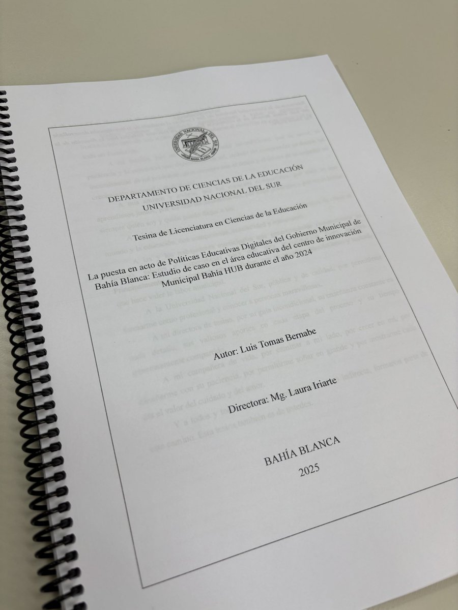Tomás Bernabé es un joven bahiense que eligió al centro de innovación <a href="/bahiahubmbb/">Bahia Hub</a> como objeto de estudio para su tesis de Licenciatura en Ciencias de la Educación (UNS).

Su trabajo es un aporte enorme para seguir construyendo este espacio. En su estudio, Tomás encontró que solo