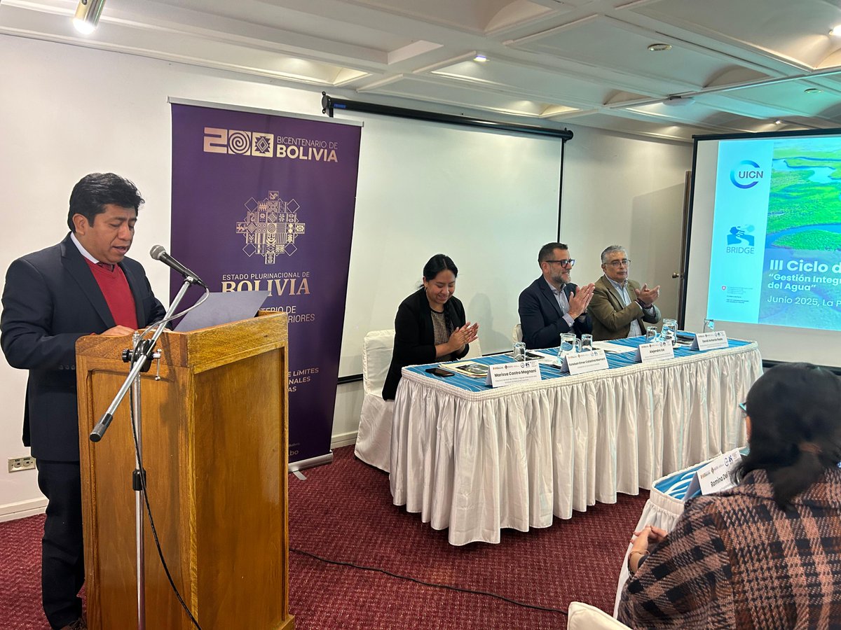 UICN América del Sur (@uicn_sur) on Twitter photo #Bolivia afianza su liderazgo en la gestión de cuencas transfronterizas con una III edición del Programa de Capacitación en Gobernanza y Diplomacia del Agua, iniciativa conjunta de UICN, a través del proyecto #BRIDGE y <a href="/MRE_Bolivia/">Cancillería de Bolivia 🇧🇴</a>.
Conoce más📲iucn.org/es/noticias/20… #Bolivia afianza su liderazgo en la gestión de cuencas transfronterizas con una III edición del Programa de Capacitación en Gobernanza y Diplomacia del Agua, iniciativa conjunta de UICN, a través del proyecto #BRIDGE y <a href="/MRE_Bolivia/">Cancillería de Bolivia 🇧🇴</a>.
Conoce más📲iucn.org/es/noticias/20…