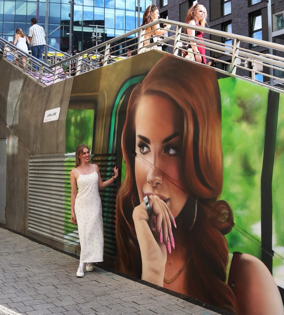 MurWalls's tweet image. Lana Lane📍
@WembleyParkLDN 🏟️

🎨 @murwalls x humourstreetart

#lanadelreylondon #LanaDelReyWembleyStadium