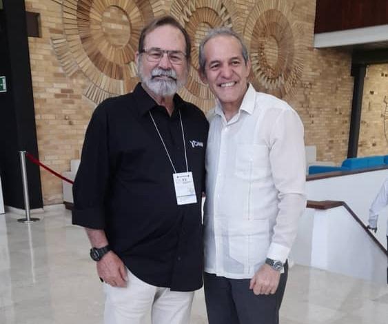 Gamma_Cuba (@cuba_gamma) on Twitter photo Nuestros especialistas siguen compartiendo momentos en la XV Convención sobre Medio Ambiente, esta vez, junto a nuestro ministro del <a href="/citmacuba/">Ministerio de Ciencia, Tecnología y Medio Ambiente</a>
.
.
.
<a href="/Grupo_INNOMAX/">Grupo Empresarial INNOMAX</a> <a href="/CubaTareaVida/">Tarea Vida Cuba</a> Nuestros especialistas siguen compartiendo momentos en la XV Convención sobre Medio Ambiente, esta vez, junto a nuestro ministro del <a href="/citmacuba/">Ministerio de Ciencia, Tecnología y Medio Ambiente</a>
.
.
.
<a href="/Grupo_INNOMAX/">Grupo Empresarial INNOMAX</a> <a href="/CubaTareaVida/">Tarea Vida Cuba</a>