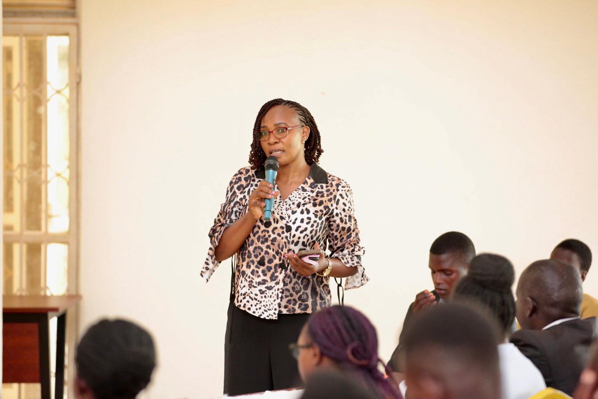 masabalaz's tweet photo. Leaders took the stage not just to speak, but to empower. 

Their messages encouraged the youth to stay informed, stay bold, and stay ready to drive Uganda forward through health, education, and innovation.

#WPD2025 
@UNFPAUganda @NaguruC @NPA_UG https://t.co/19BPCghgyN
