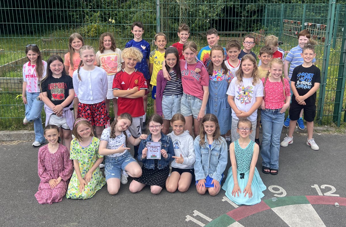 Llongyfarchiadau i’r holl ddosbarth am ymdrechu gyda’r iaith Gymraeg 🏴󠁧󠁢󠁷󠁬󠁳󠁿