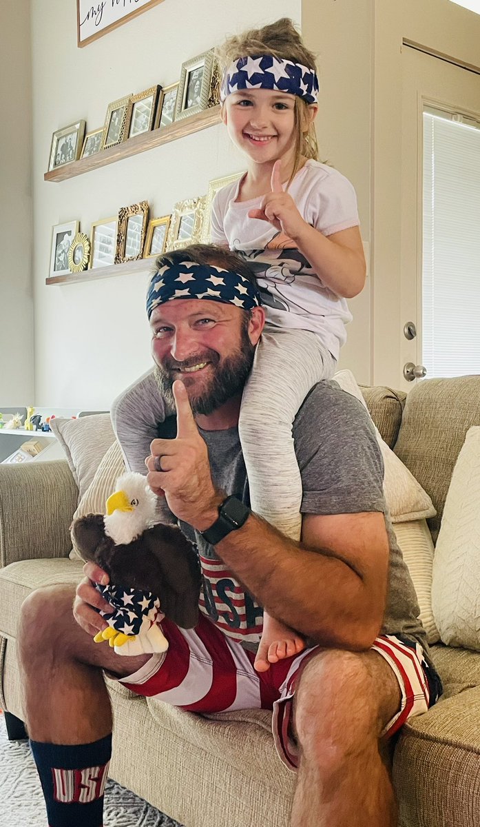 JOEY CHESTNUT for the win!!! USA, USA, USA!!!!! 70.5 hotdogs!!!! Happy 4th of July!!!! #NathansHotDogEatingContest