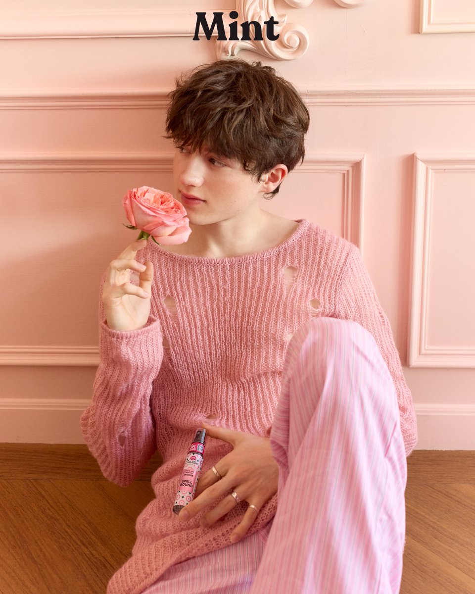 เข้าใจทุกอย่าง! หนุ่ม ‘ไป๊ป-เลออน’ #GELBOYS กลับมาขึ้นปก #MintDigitalCover เดือนกรกฎาคม พร้อมคว้าไอเท็มใหม่คู่ใจจาก Twelve Plus กับน้ำหอมเลเยอร์กลิ่นเด่น Spell Bound, Vivid Cherry มาเติมความหอมระหว่างวัน ชวนตามไปช้อปกันที่ 7-11 ทุกสาขา 💚

#GELBOYSxMintMagTH
#MintDigitalCover