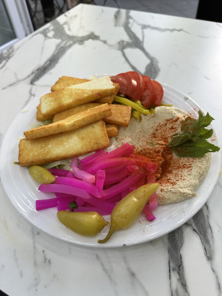 halloumi teller auf der sonnenallee falls wer was