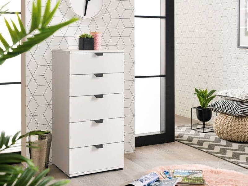 Modern Furniture at affordable prices - The Lim Artic Narrow white chest of drawers now only £165!

thehomedecorstore.co.uk/products/lim-a…

#chestofdrawers #homedecor  #homedesign