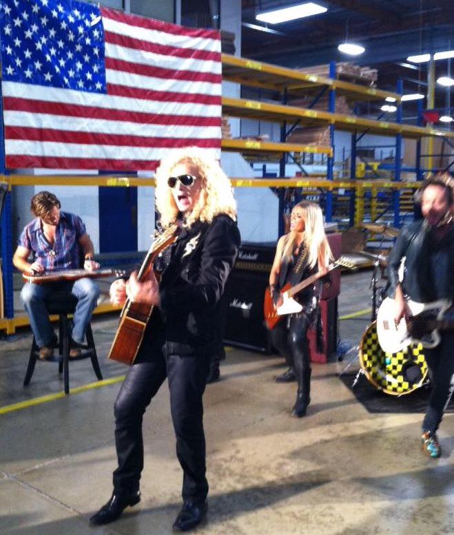 Wishing everyone a day filled with music, freedom, and firework skies. Grateful to live in a place where we can create, dream, and turn up the volume.
workingfortheusa.com #SteveCooke #FourthOfJuly #IndependenceDay #RockThe4th #FreedomRocks #July4Vibes #MusicAndFreedom