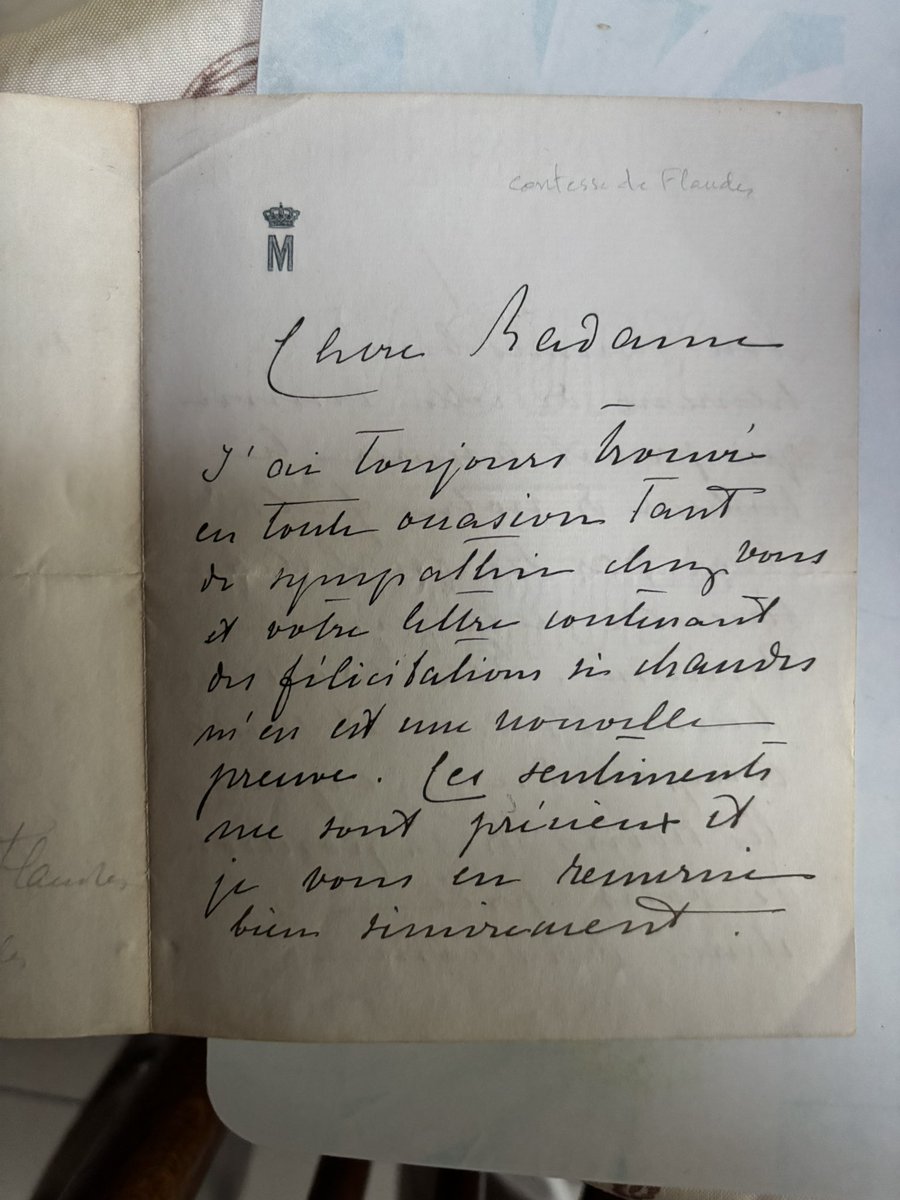 GeertJanssens68's tweet image. Nieuw in de royal collection uit de correspondentie van Maria, gravin van Vlaanderen:
📬 Post 2 – 4 juni 1900
💍 “Zij zal een goede Belgische zijn…”
Een trotse moeder schrijft over de verloving van haar zoon prins Albert (de latere Albert I) met Elisabeth in Beieren, de…