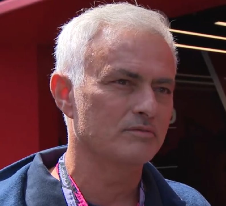 Jose Mourinho: "Kimsenin beklemediği şeyleri yaptığım için bana 'Special One' diyorlar. Bakalım İstanbul'da da bunu yapabilecek miyim!" 

🔗 (Sky Italia)