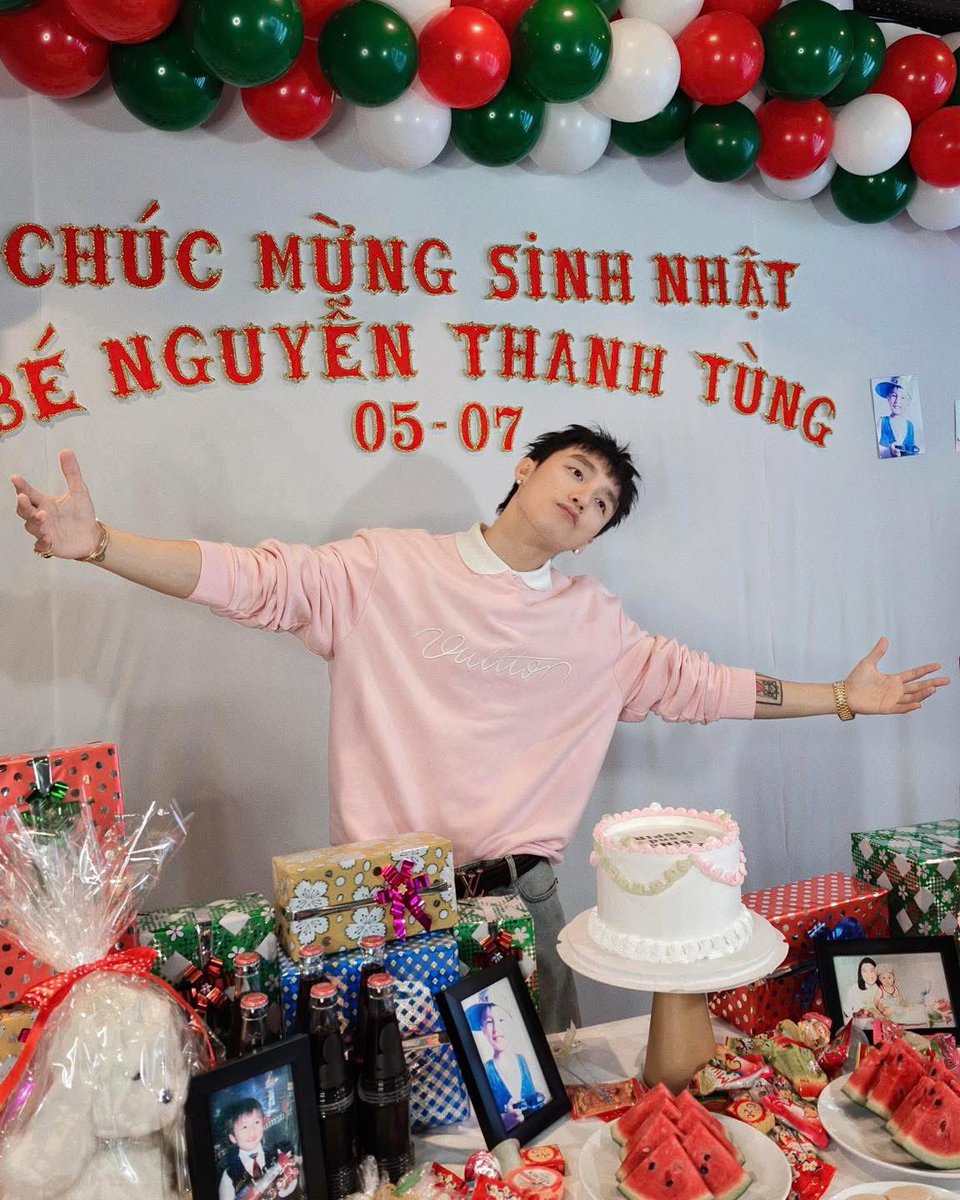 cute thí bị điên à dừng lại đeeee

MỪNG SINH NHẬT TÙNG 18 TUỔI

<a href="/sontungmtp777/">M-TP</a> #SonTungMTP
#HappyBirthdayMTP
#HappyMTPDay