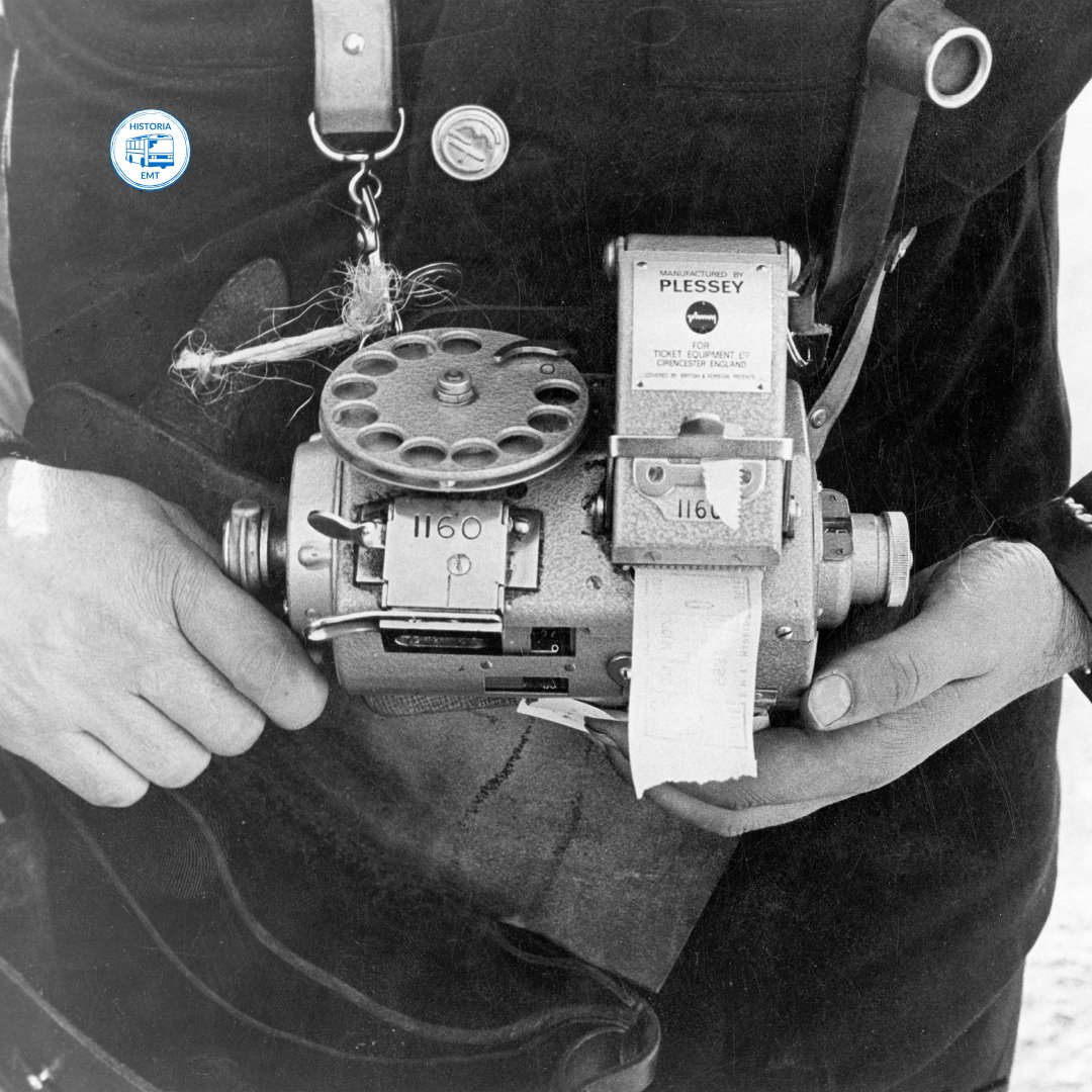 👨🏻‍✈️ Tú eres demasiado joven, pero en el pasado había cobradores en el autobús.

🎟️ Se encargaban de cobrar tu billete con su inseparable máquina expendedora TIM, aunque todo el mundo conocía a este artilugio con un curioso sobrenombre: churrera. 

#HistoriaEMT