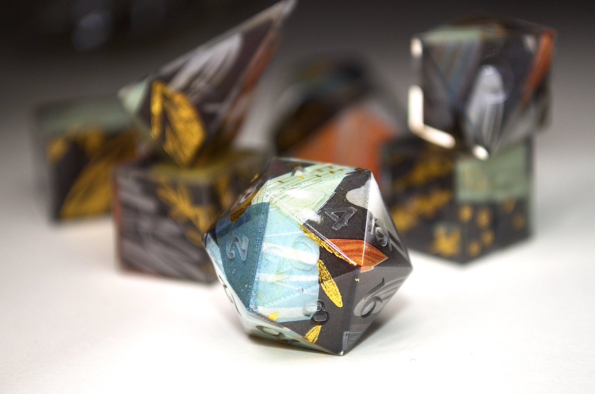 🖤⚔️✨
Preparing for battle.. 
#dice #wip