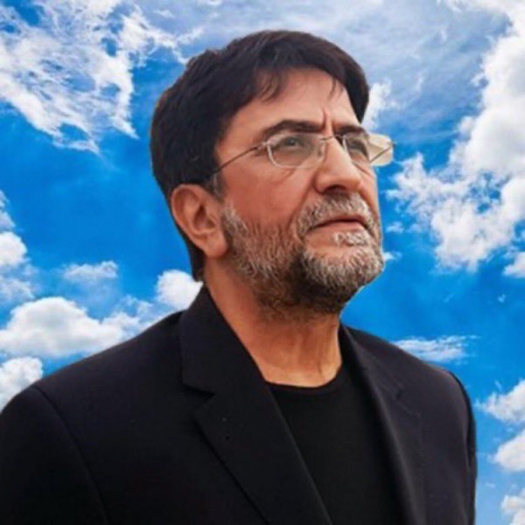 Bir Fikir İnsanı daha veda etti hayata; Rabbim Rahmetiyle merhametiyle muamele eylesin İnşallah Nihat Genç Kardeşimize .