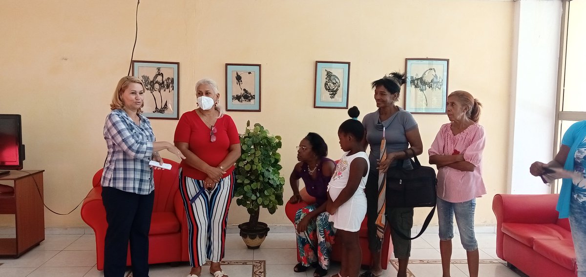 Desde la sede del Gobierno Provincial en #Guantánamo se rememoró la impronta de Enrique Hart Dávalos mártir de los trabajadores de la administración pública en nuestro país. 
Felicidades a todos los que dedican su compromiso y responsabilidad al servicio del pueblo. #CubaVencerá