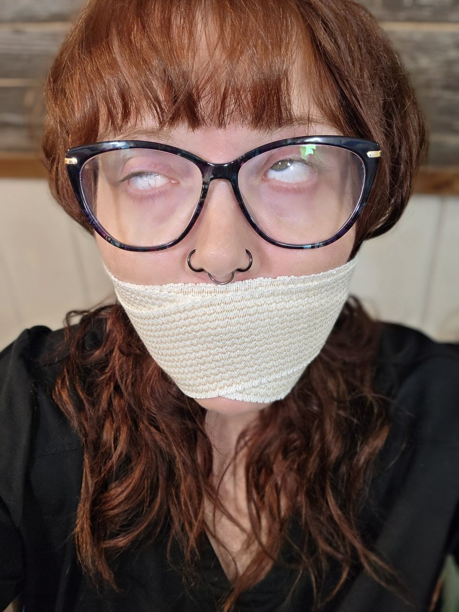 Red, white, and turning blue in the face, not much independence for this unfortunate gremlin....

#fetishmodel #shortgirl  #girlswithglasses  #bigtittygothgirl #contentcreator #limpfetish 
#sleepygirl #choked #unconsciousgirl #knockedoutgirl  #cnc #tabookink #unconscious