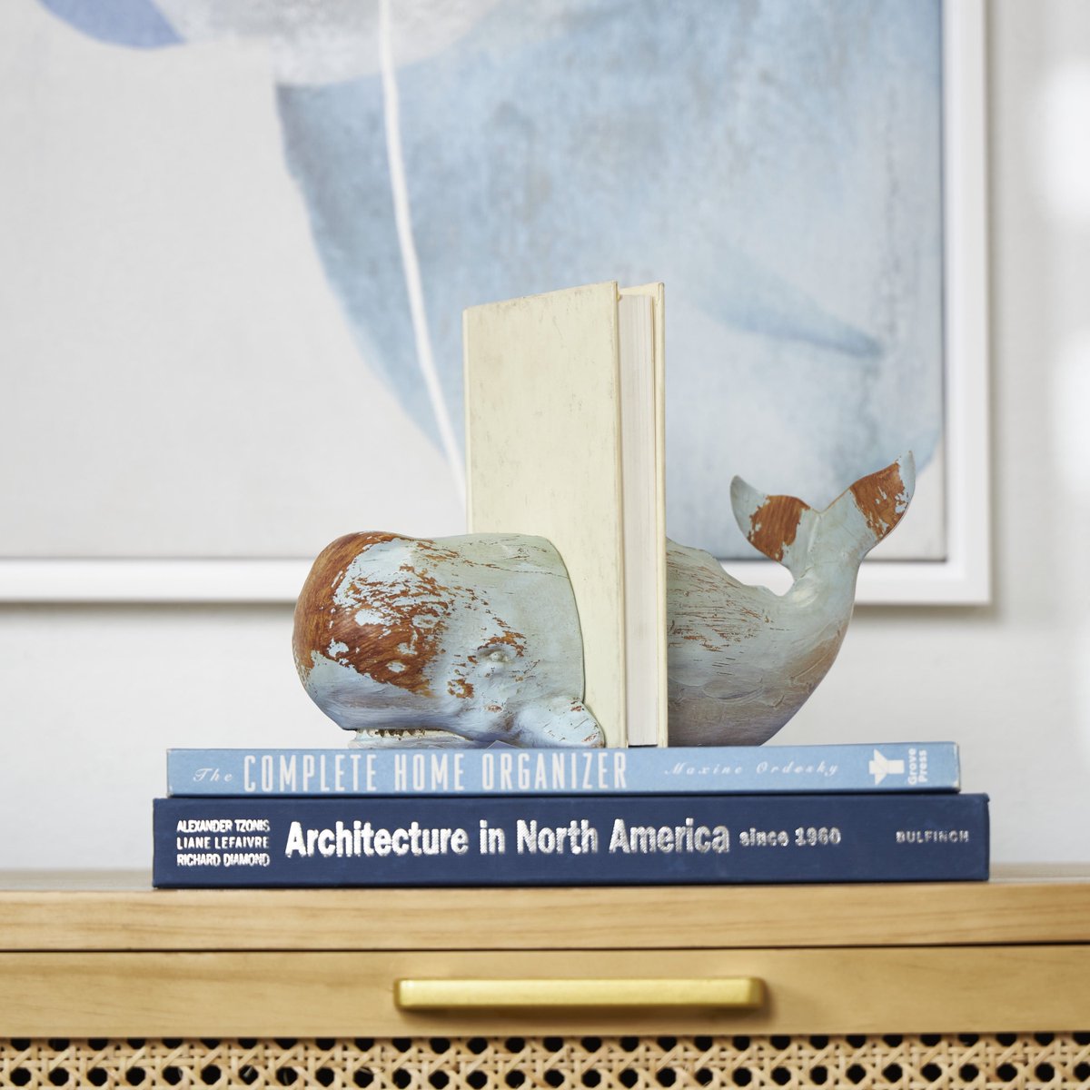 SeasonsChangel's tweet image. Elevate your shelf game with our Whale Polystone Bookends! 🐋✨ Perfect for adding a splash of ocean vibes to your decor. Get the set of 2 for just $42! #WhaleVibes #HomeDecor seasonschangeandmore.com/products/4-wha…