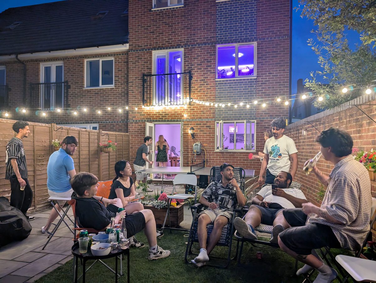 Jameshathaway_'s tweet image. 🤓