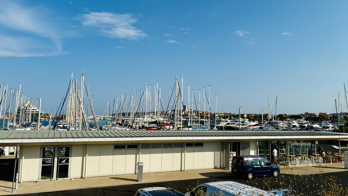 XWiik's tweet image. ✨ Les chapeaux 👒 étaient de sortie pour un moment fort à @antibes_jlp : l’inauguration du sentier du Fort Carré aux côtés de @JeanLeonetti 🌊
✅ Une promenade totalement requalifiée
♿️ Accessible aux PMR pour la première fois
🌅 Un site exceptionnel remis en valeur pour mieux…
