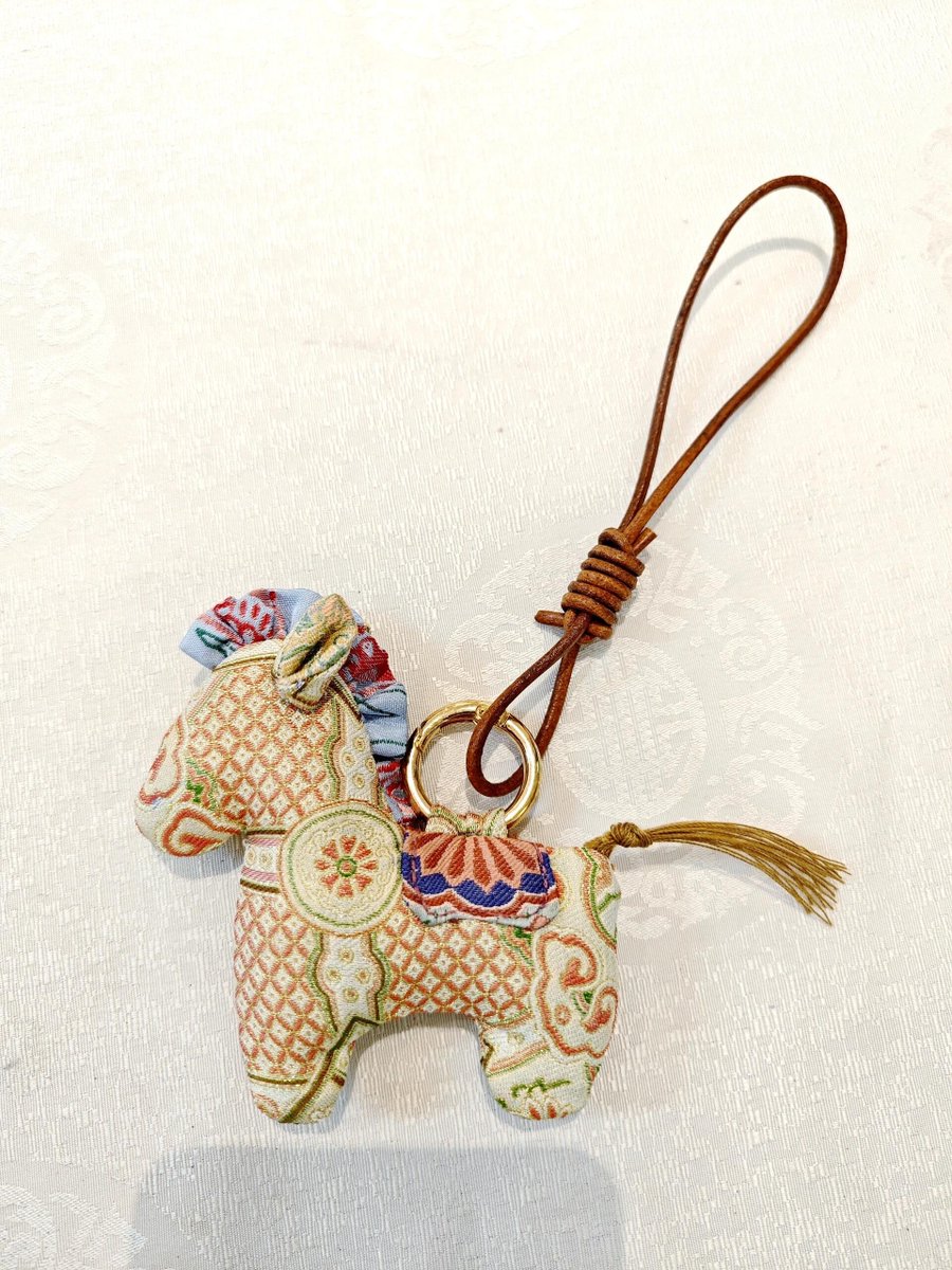 ペンダントを自分で作ったので、達成感がありました！どこに置こうか考えています