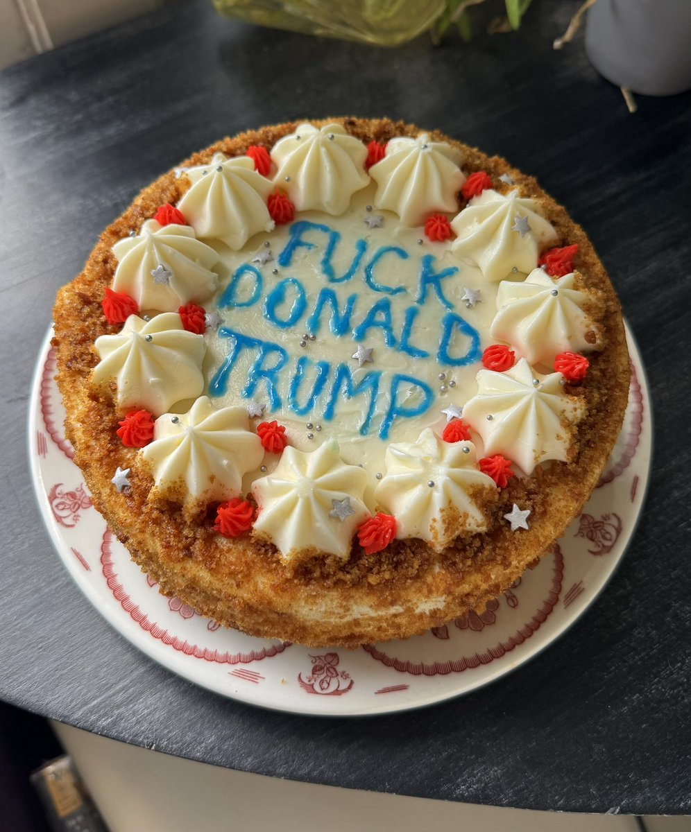 happy 4th!!!! who wants some carrot cake?