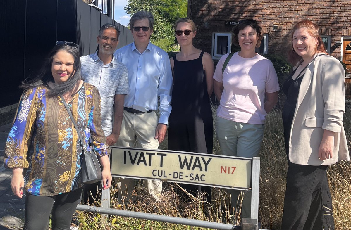 Great to be out on Ivatt Way today

The polling station was recently moved so we’re explaining how to sign up for Postal Votes if the location is inconvenient.

Over 1,200 West Green residents already vote by post. 

You can sign up here: gov.uk/apply-postal-v…