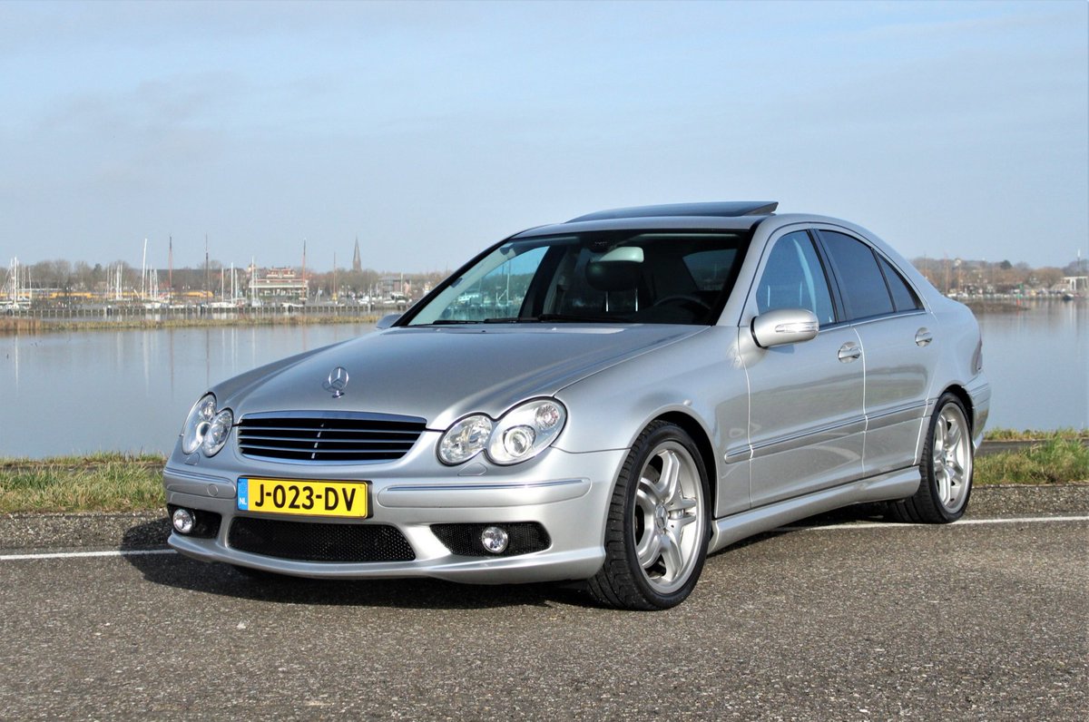 thestargallery's tweet photo. De retesnelle fiscaal vriendelijke Mercedes C55AMG met slechts 100000km en fijne extra's is verkocht! #Mercedes #W203 #C55 #AMG #V8 #368pk #retesnel #sportief #compleet #topconditie #youngtimer #BTWauto #historie #liefhebbergevonden https://t.co/DOdN6oqYg0 https://t.co/CRFjNInA1b