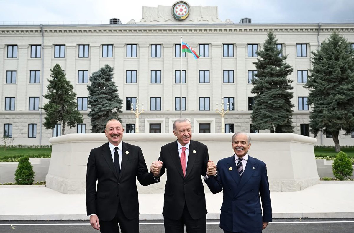 Three Brothers Together in #Khankendi! Long Live #Azerbaijan-#Pakistan-#Türkiye Brotherhood! 🇦🇿🇵🇰🇹🇷