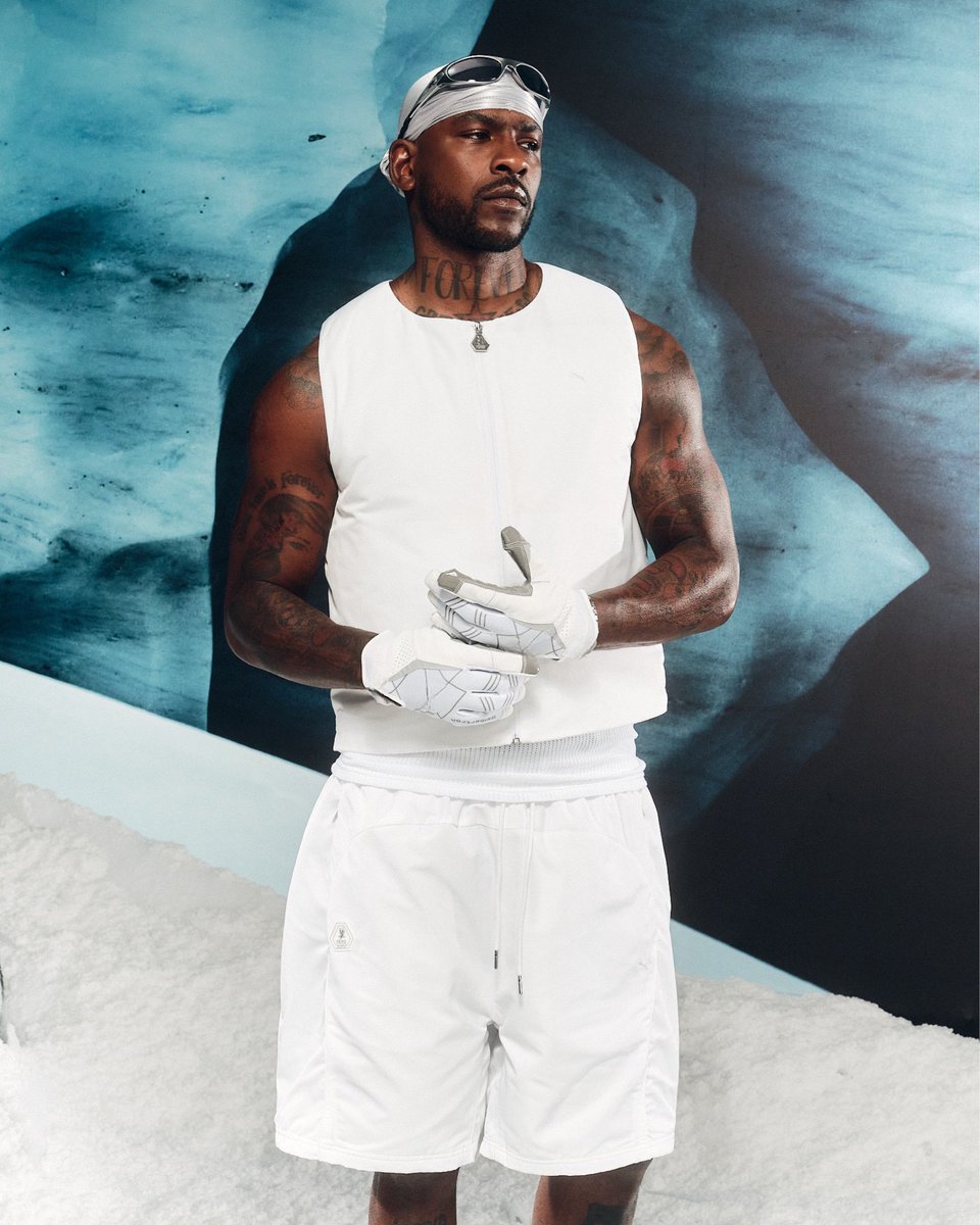 Skepta's tweet photo. #Skope “WHITE PACK” shoes &amp; apparel drop tomorrow ⏳⏳⏳🥶 https://t.co/wcw8fE91VG