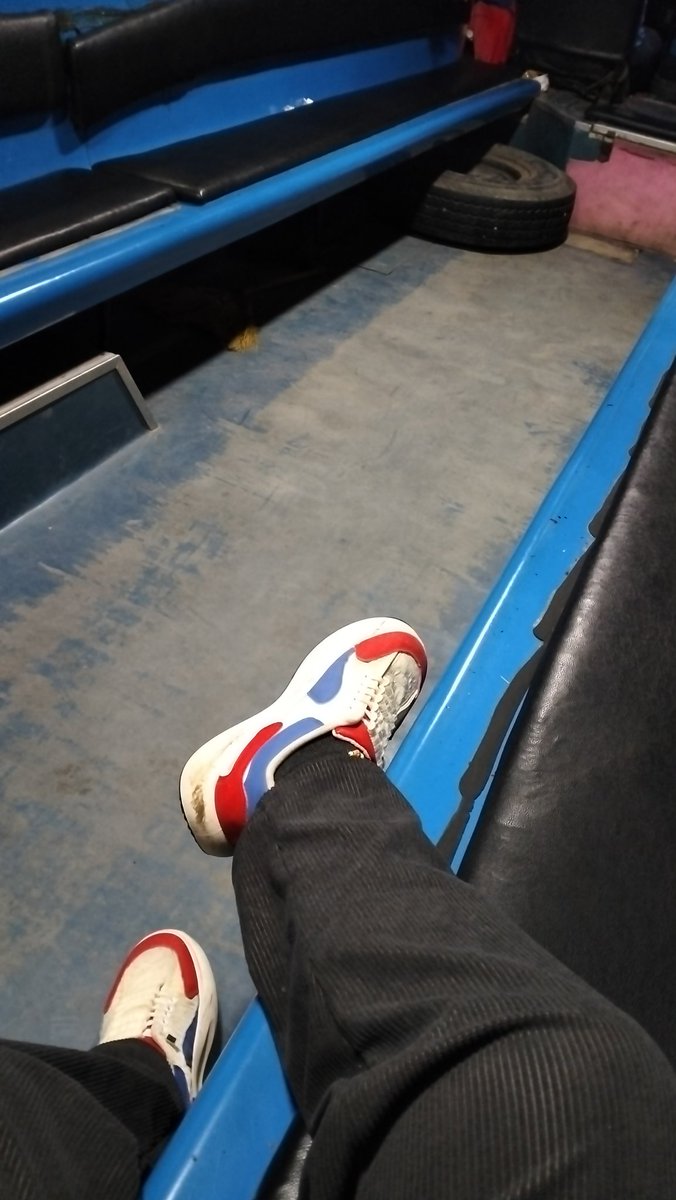 omw home pero ako ra ang pasahero Hahaha 🤣

#pakyawyarn