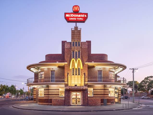 scoutboxall's tweet image. what if we kissed at the art deco heritage listed Clifton Hill McDonald’s?