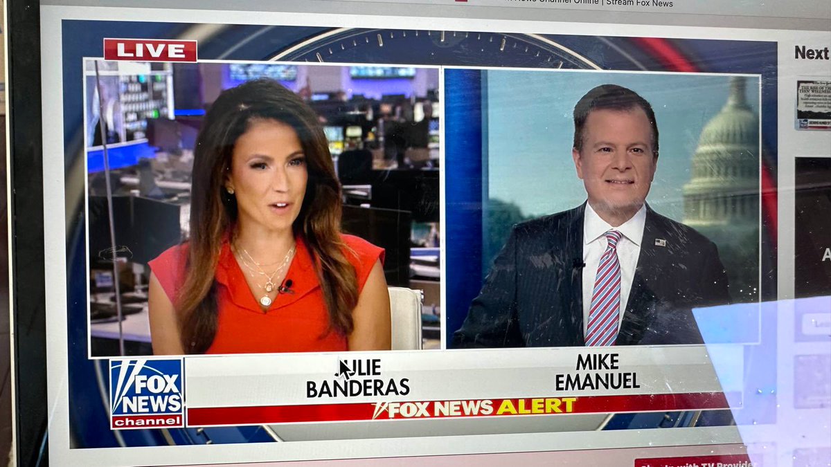 JulieBanderas's tweet image. Happy 4th! 🇺🇸🎇 Who’s watching @FoxNews You’ve got 3 hours to tune in! We’re on 9a-12pm ET! My mom’s watching from her laptop! How are you tuning in today? @MikeEmanuelFox