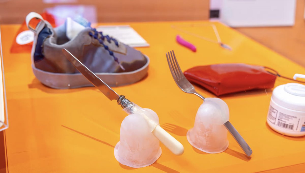 RachelHorne19's tweet image. Absolute joy of a show: Design & Disability @V_and_A Museum.
A superb exhibition focusing on how disabled ppl have taken the world around them & adapted it for their needs (ie self-tightening shoes).
Until 15 Feb
Free ticket - disabled visitors/companion
vam.ac.uk/exhibitions/de…