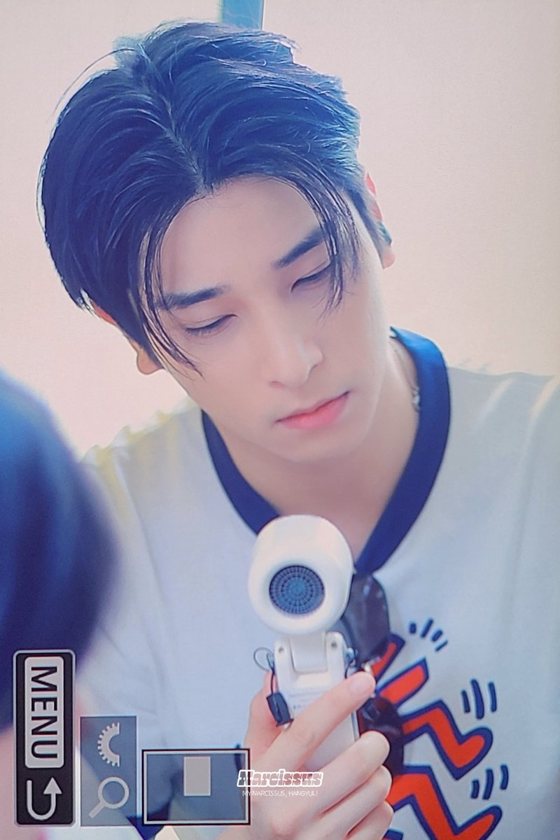 _Narcissus127's tweet photo. 250704 너무너무너무 더워서 아기 백구 강아지가 살살 녹아요 🫠🫠
#한결 #HANGYUL #POLARIX https://t.co/lsZZU25uQa