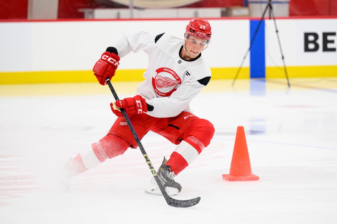 CBEHockey's tweet image. Big Murph living it up in Detroit Rock City 🤘🏽
📸 detroitredwings
