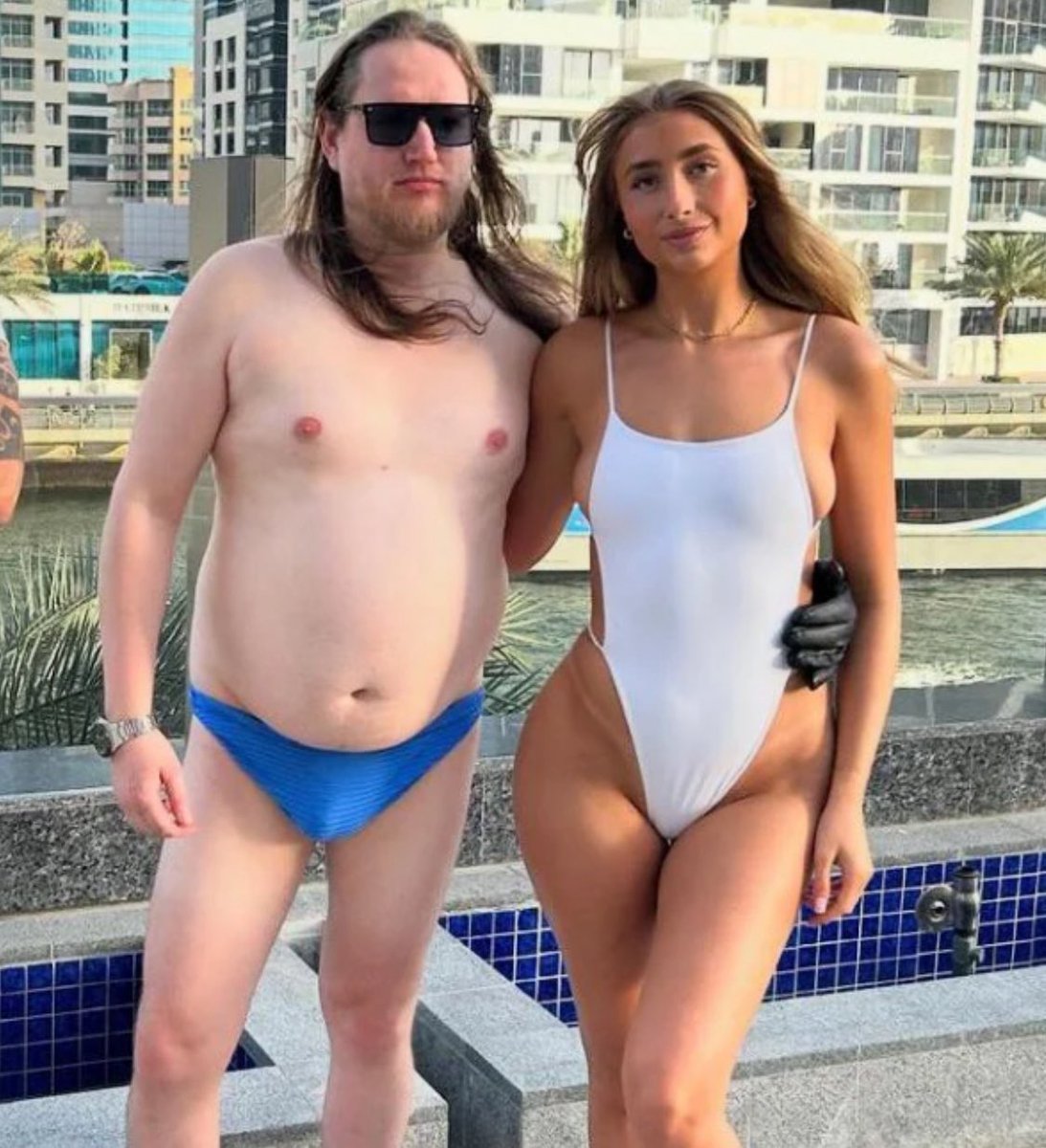 0xEthan's tweet photo. Crypto bros and their OF girlfriend this summer https://t.co/ZV8uSGyI0W